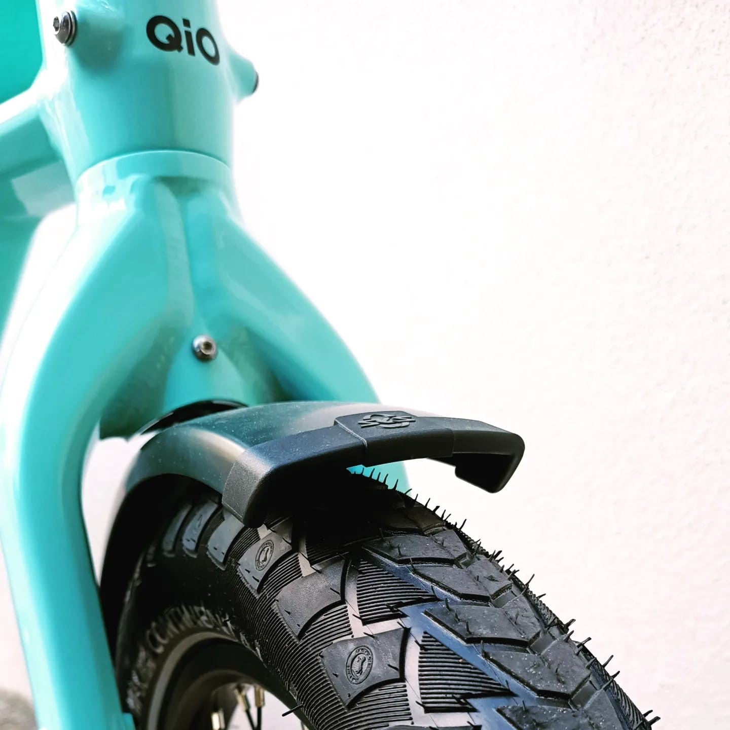 QiO Eins A8R Vélo compact électrique vert Nexus 8 vitesses