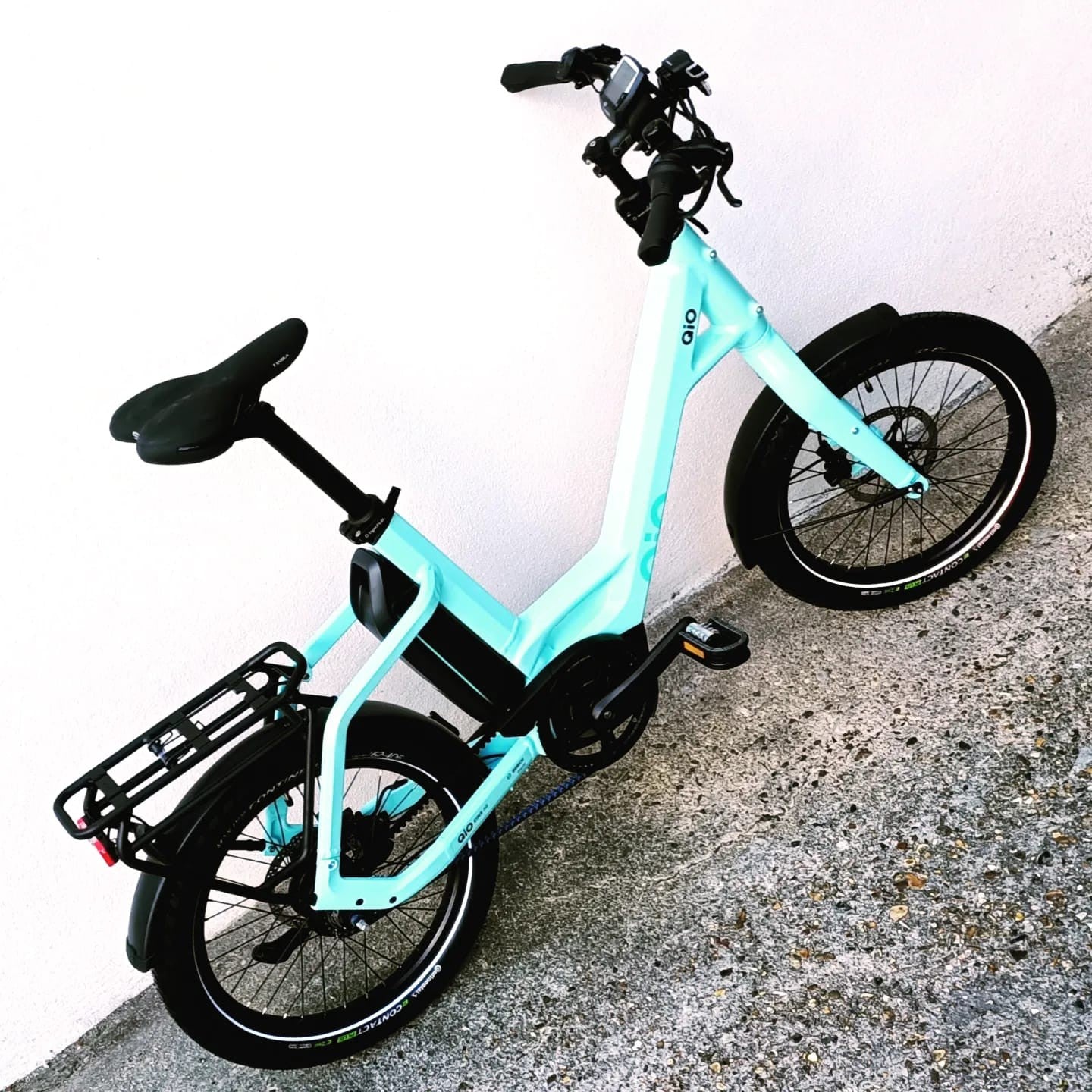 QiO Eins A8R Vélo compact électrique vert Nexus 8 vitesses