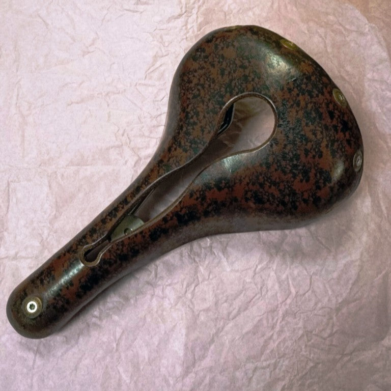 Selle Berthoud Aspin liège ouverte