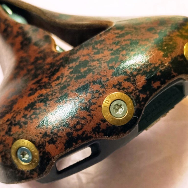 Selle Berthoud Aspin liège ouverte